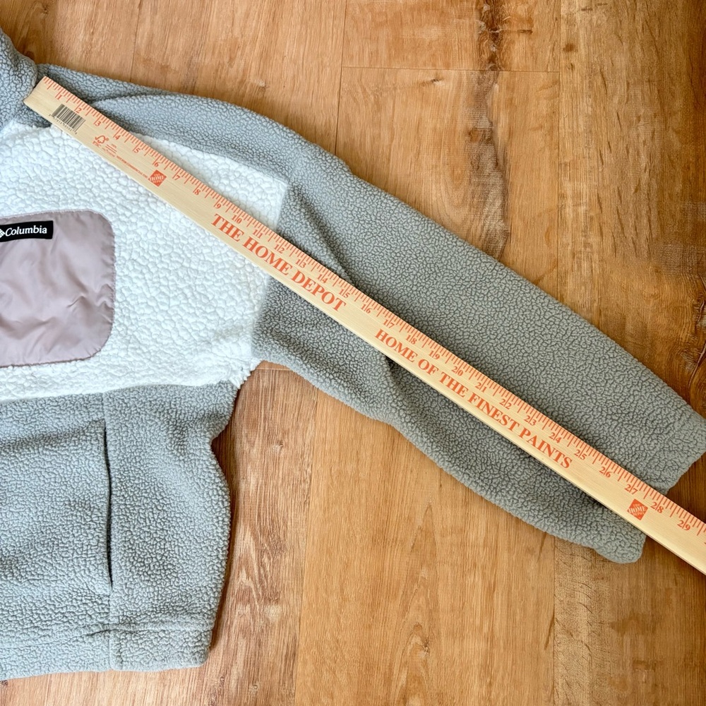 Columbia Women’s Colorblock Cropped Fleece Pullover - Light Gray & Cream - Picture 6 of 6